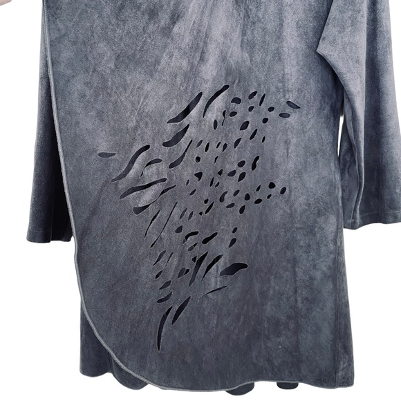IC by Connie Charcoal Grey Suede Laser Cutout Swing Style Open Front Cardigan Lg - Picture 2 of 8